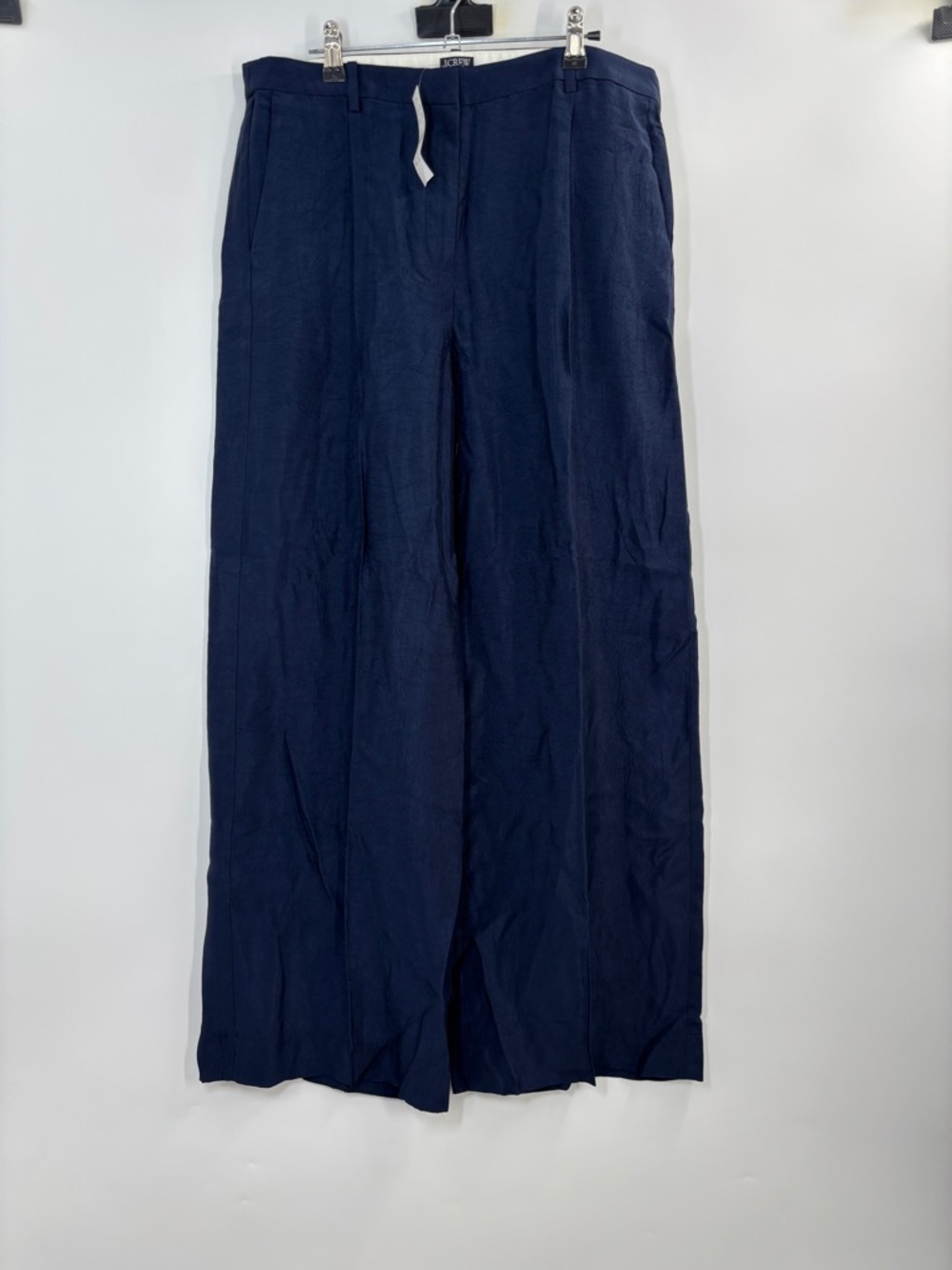 J.Crew Essential wide-leg pant in textured satin - Picture 5 of 6